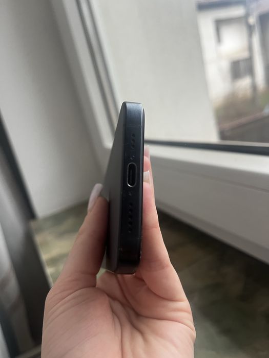 Vand/Schimb iPhone 15 pro BLUE