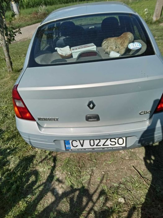 Renault Clio Symbol 2001