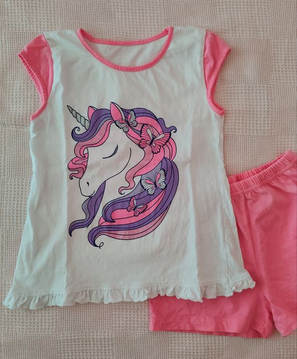 Детски пижами 122 см. Обща цена 26 €