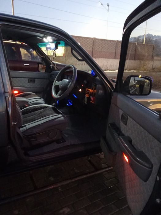 TOYOTA hilux surf 130