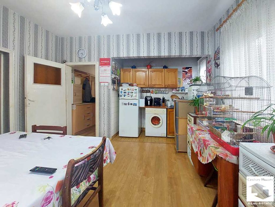 Продава се Четиристаен апартамент в Велико Търново, Център - 85 кв.м за 1412 €/кв.м - Снимка #1