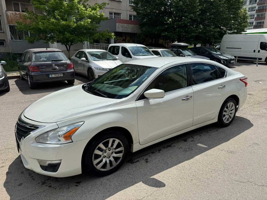 Nissan Altima 2015 - €4150