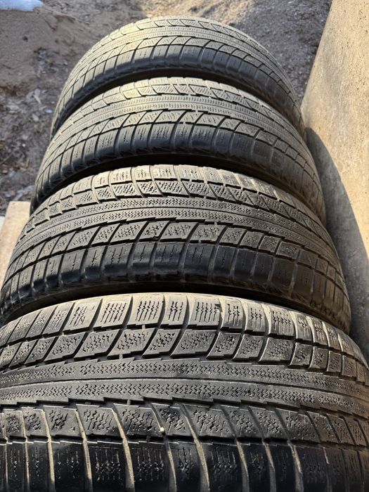 235 60 R18 Зима Комплект