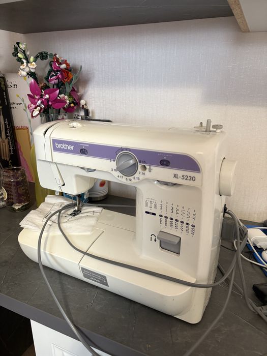 Продам швеиную машину