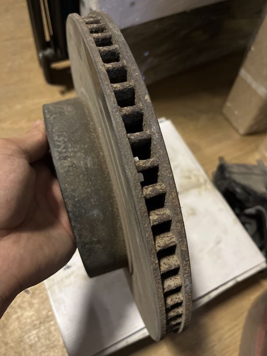 Тормозной диск на prado