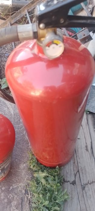 Огнетушитель автомобильный