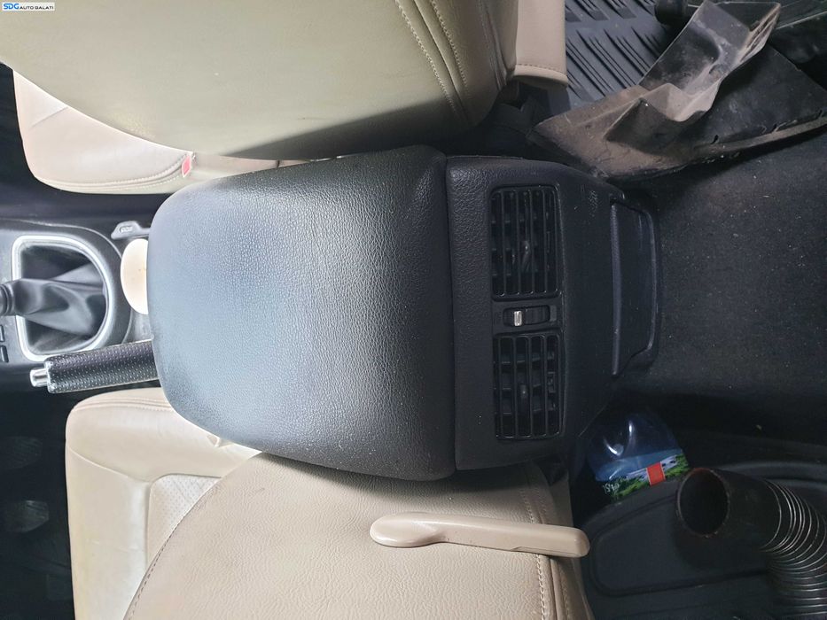 Cotiera Piele cu Consola Centrala Nissan X Trail T31 2007 - 2014 [K7745]