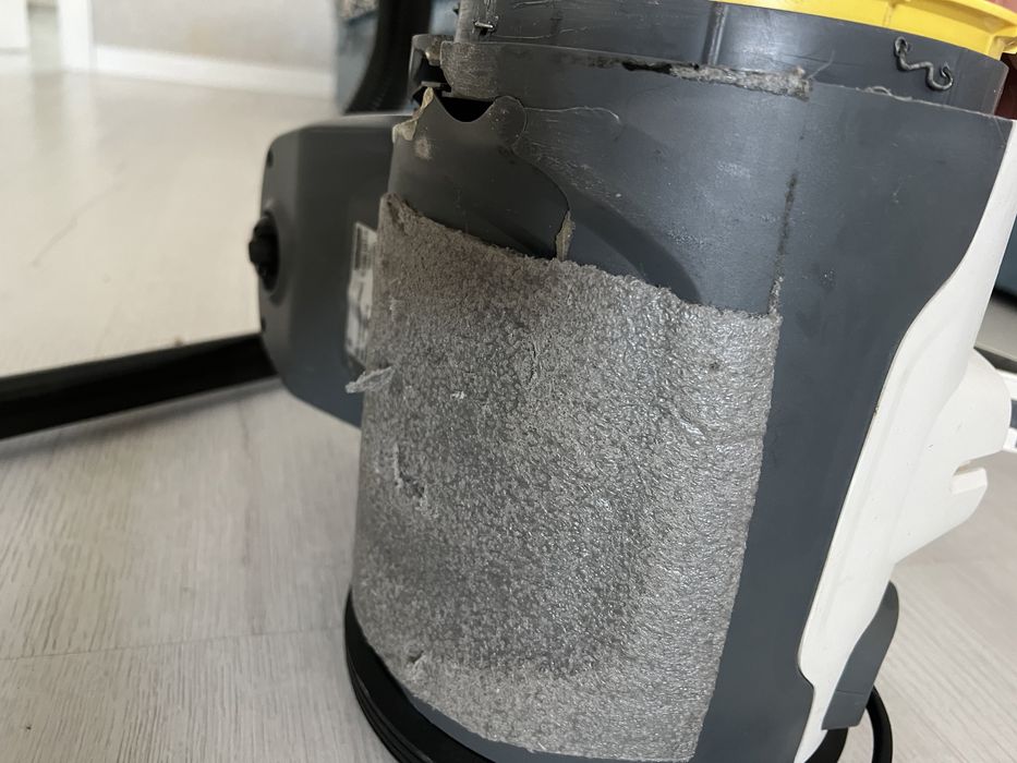 Пылесос    Кэрхер.