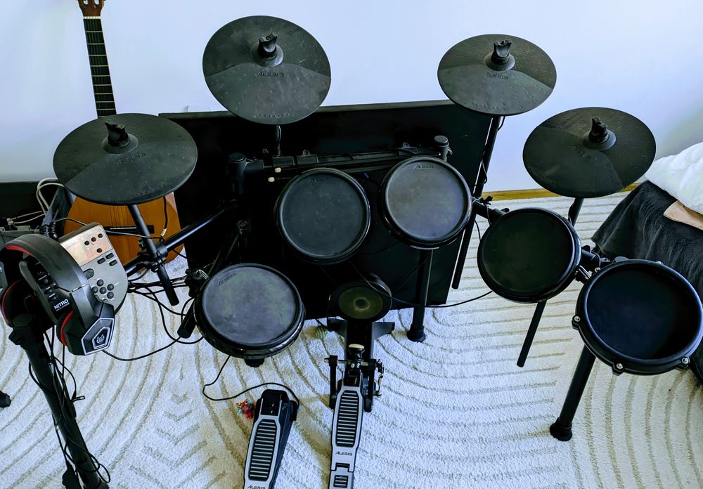 Tobe electronice Alesis Nitro Max Kit
