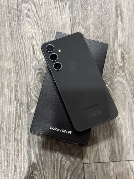 Samsung S24 FE (Fan Edition)