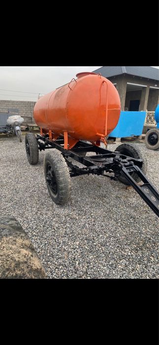 Прицепная цистерна для воды