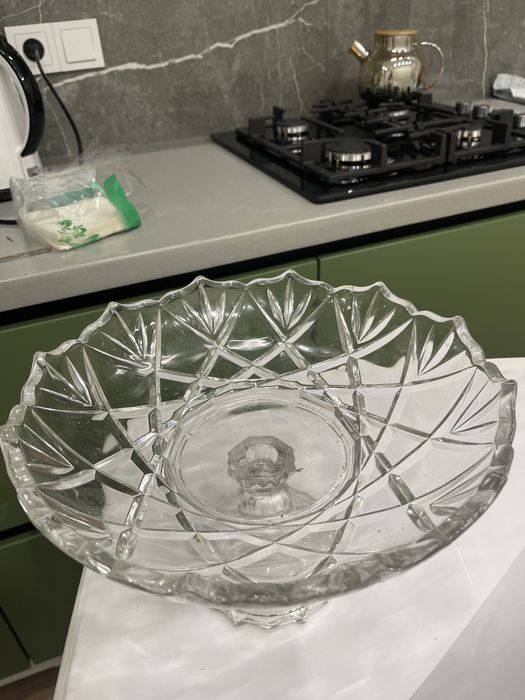Хрустальные вазы, фруктовница