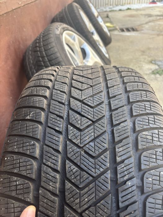 Зимни гуми и джанти 20инча Спорт Пакет за BMW-X6,X5 2008г.-2014г.