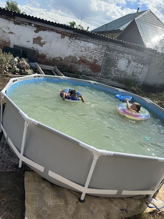 Продам бассейн большой