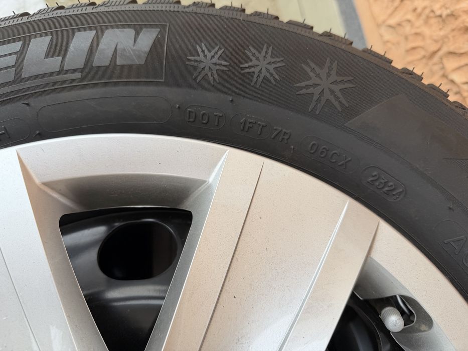 Roti VW iarna 205/60/R16 Michelin 2024