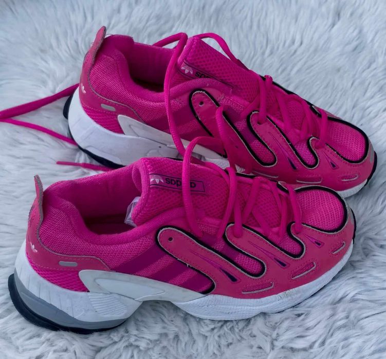 Adidas оригинални дамски сникърси 38 номер