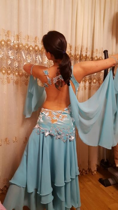 Продам платье для бальных танцев