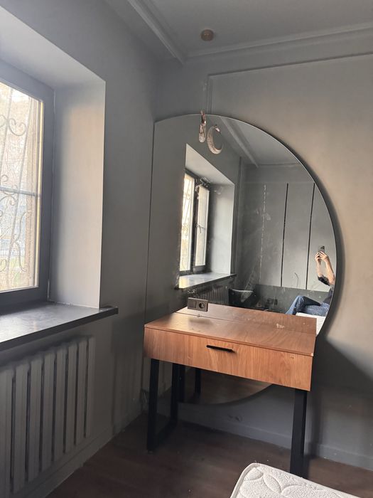 Зеркало и туалетнай стол