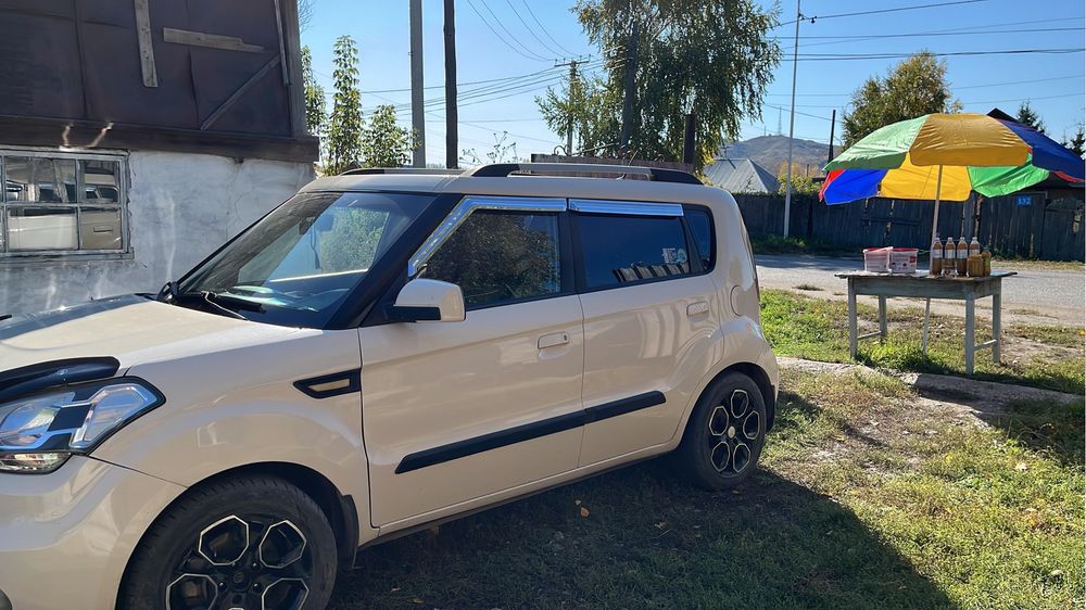 продам  машину KIA SOUL