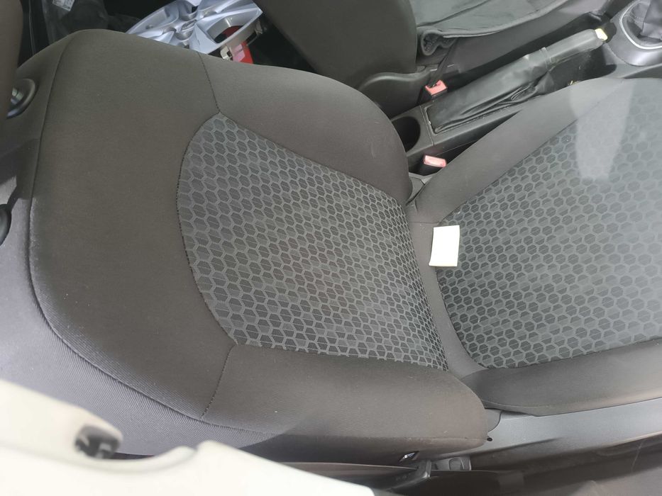 Опел Корса Е / Opel Corsa E - на части