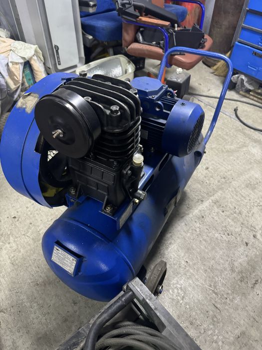 Компрессор поршневой