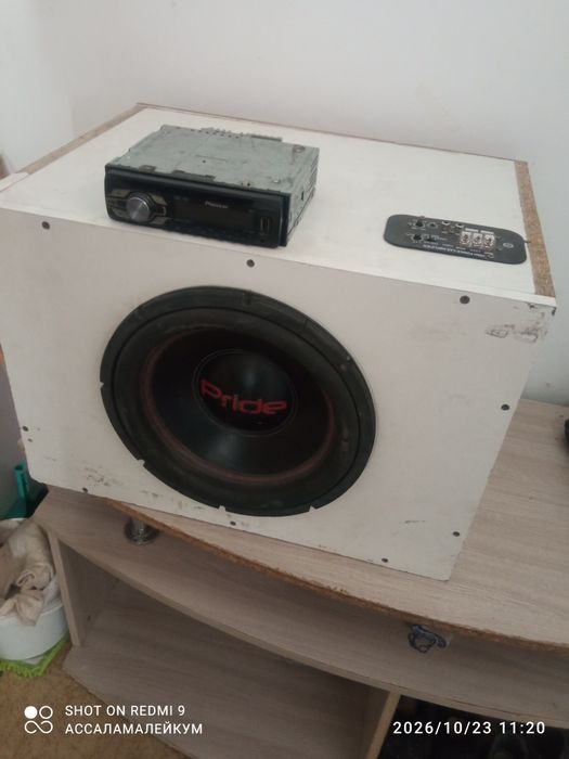 Продам авто магнитолы и саб сама делный прайд