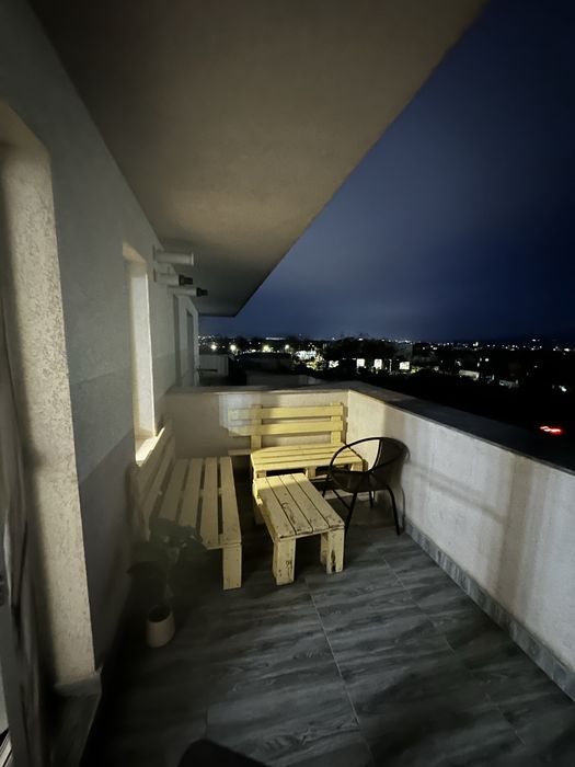 Inchiriez apartament