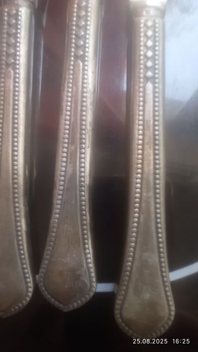 Посребрени руски вилици и ножове и кълцалник