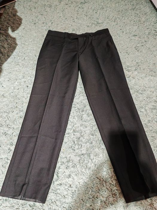 Costum masculin folosit o singură dată