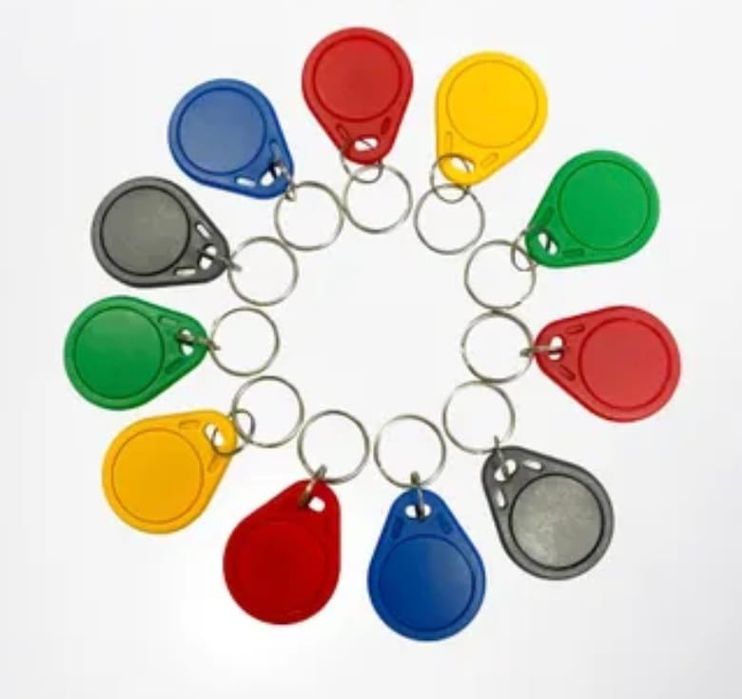 Ключи для домофона, брелки, смарт карты доступа