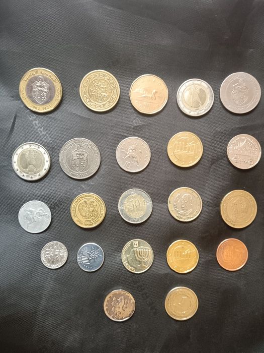 Продам монеты разные