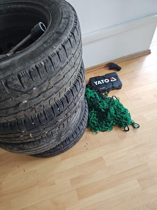 jante r16 Vivaro Trafic Primastar cu anvelope c-uri michellin