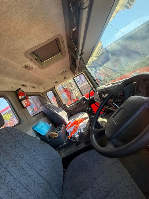 Camion volvo platformă cu macara Palfinger PK 14000