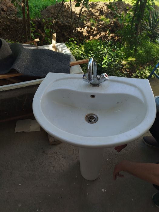 Раковина Тульпан б/у.