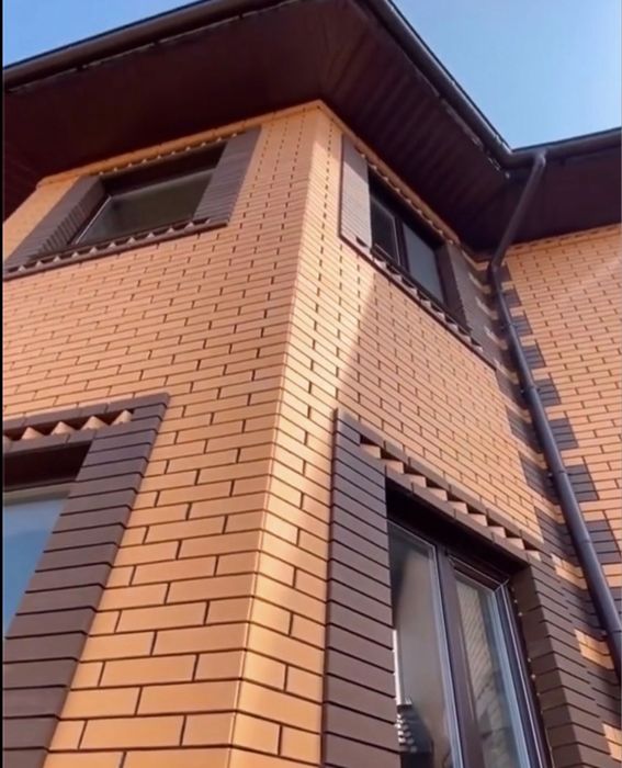 Каменщики-облицовщики