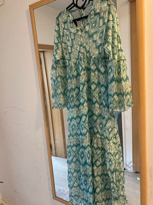 Carolina Cavour,Уникална рокля на модно студио Princesse Благоевград