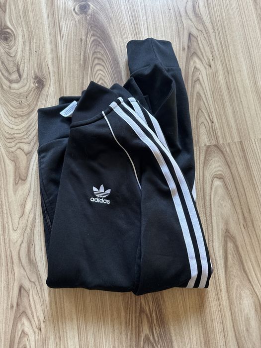 Adidas три ленти черно