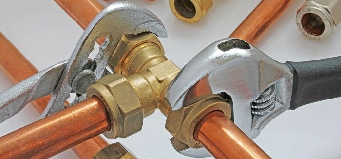 Instalator apa  desfundari  wc tevi reparati Non-Stop urgente cluj