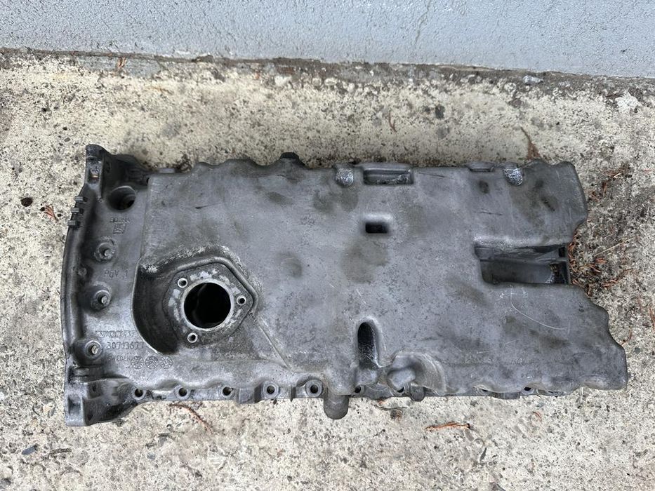 Baie de ulei motor 2.4 Volvo XC90 30713677