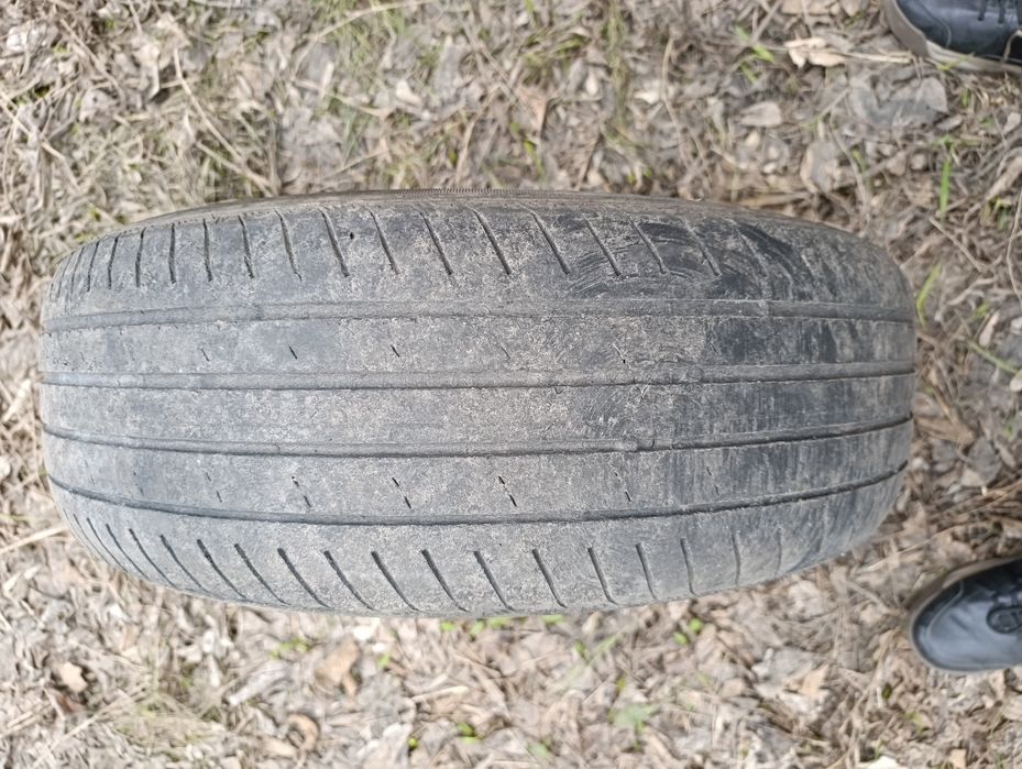 Шины б/у  2 баллона