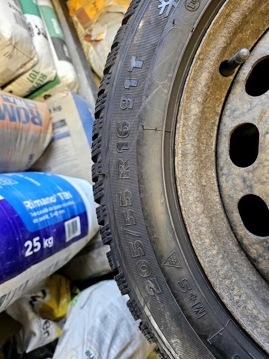 Set roti 205/55 R16 M+S 5x112