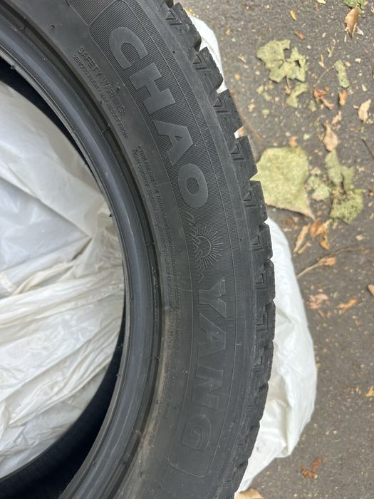 Резина 225/55R19 зимняя