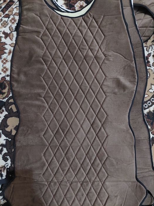 Чехлы на автомобиль