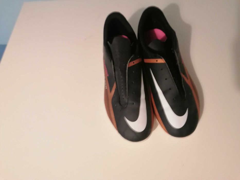 Nike Jr. Phantom GT2 Club MG – №37.5 детски футболни бутонки