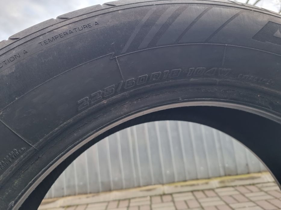 Se vinde cauciucuri 225/60R18