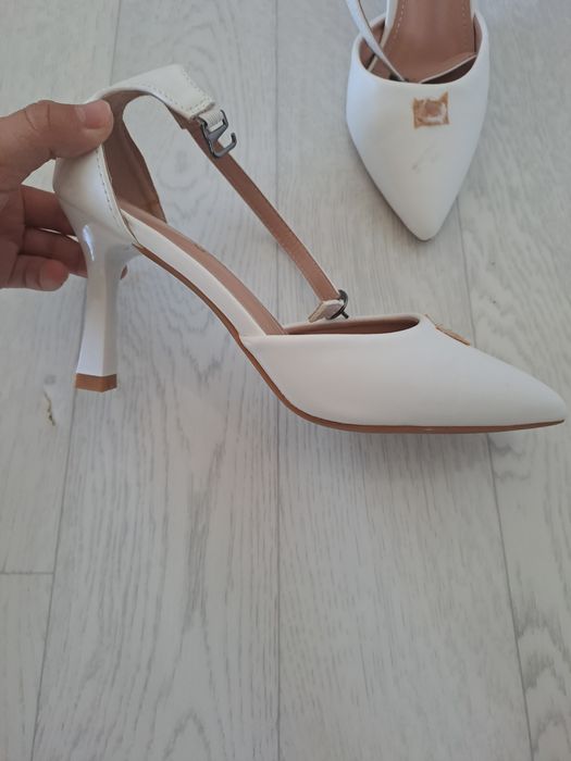 бір-ақ киілген,15мыңға сатып алынған,