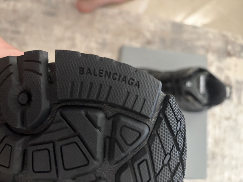 balenciaga runners