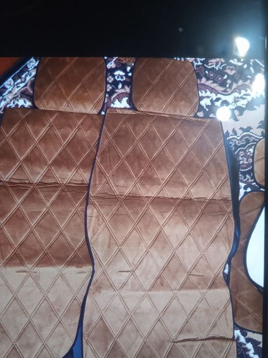 Продам чехлы на сиденья автомобиля