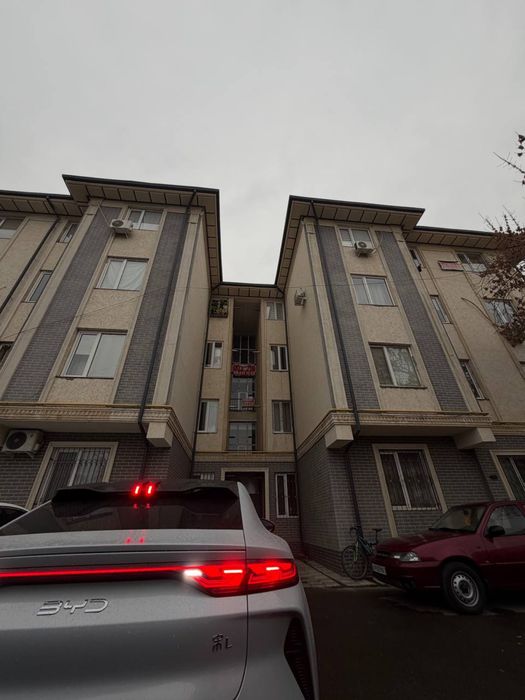 Новостройка КораСув-6 1/3/4 Срочно квартира Нарсалри блан