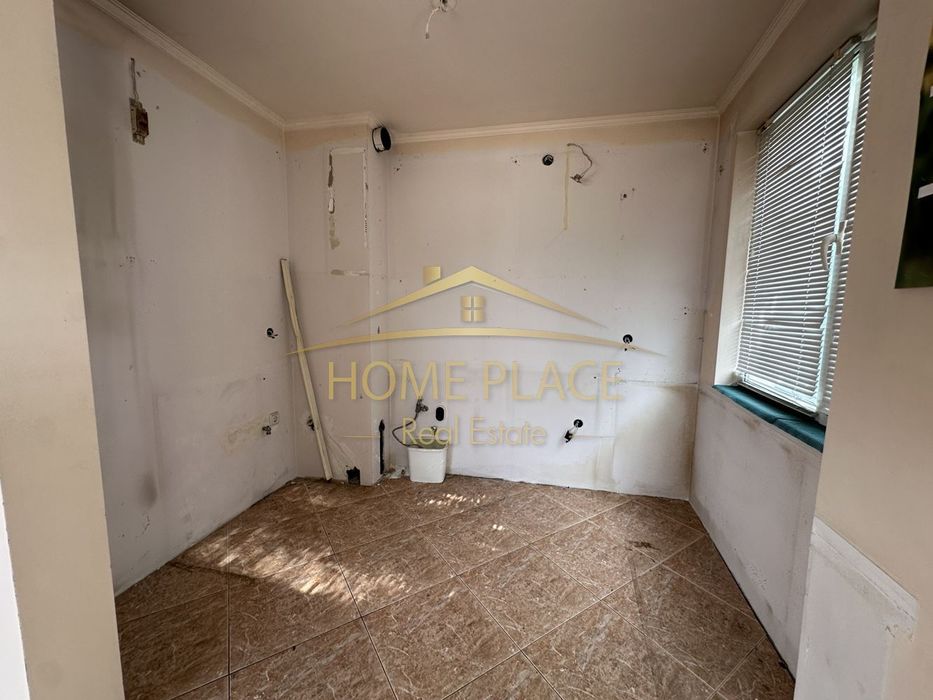 Продава се Тристаен апартамент в Варна, Бриз - 106 кв.м за 1840 €/кв.м - Снимка #4